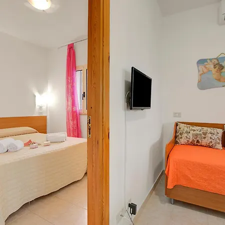 Apartament Stella Marina With Pool 100 M From