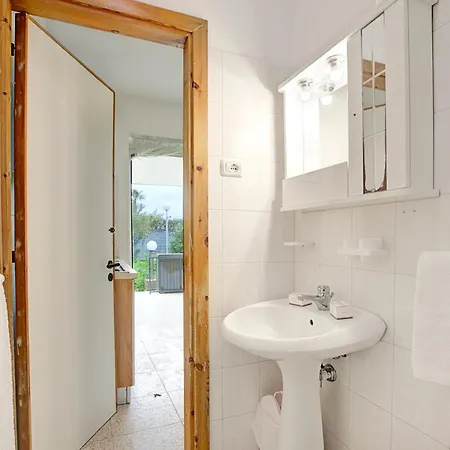 Stella Marina With Pool 100 M From Apartament Vieste