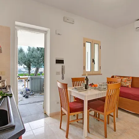 Apartament Stella Marina With Pool 100 M From *