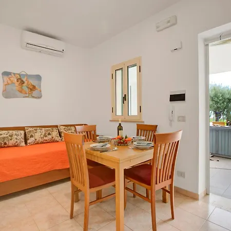 Stella Marina With Pool 100 M From