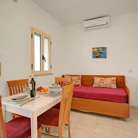Stella Marina With Pool 100 M From