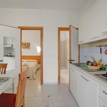 Stella Marina With Pool 100 M From Apartamento Vieste