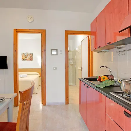 Stella Marina With Pool 100 M From Appartement *