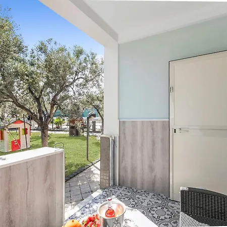 Apartamento Stella Marina With Pool 100 M From *