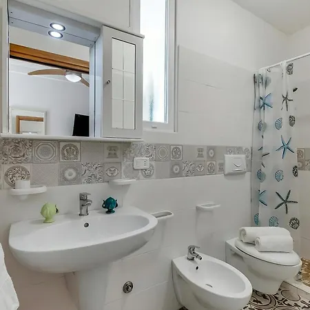 Stella Marina With Pool 100 M From Apartamento